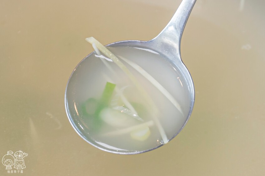 台中蒸氣海鮮塔霸主就在這!8種海鮮+3種肉品飽到天靈蓋,還有整尾新鮮透抽米粉可以DIY