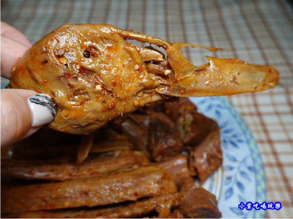 榮榮鴨頭-榮榮麻辣滷味 (2).jpg