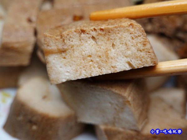 百頁豆腐-榮榮麻辣滷味 (1).jpg