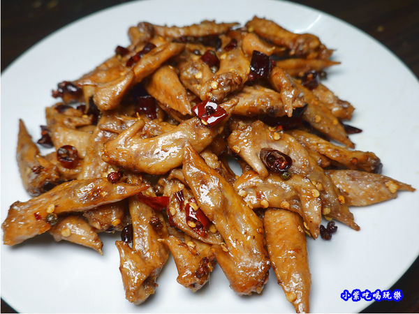 麻辣翅尖-榮榮麻辣滷味 (5).jpg