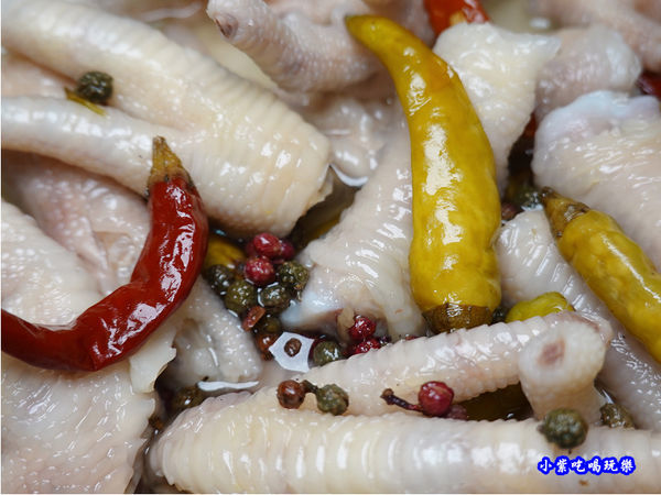 泡椒鳳爪-榮榮麻辣滷味 (6).jpg