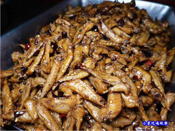 麻辣翅尖-榮榮麻辣滷味 (2).jpg