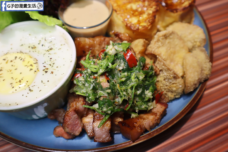 西門早午餐. Bear Junkies/熊飲.大盤子早午餐.美式漢堡.調酒.酒吧.西門美食