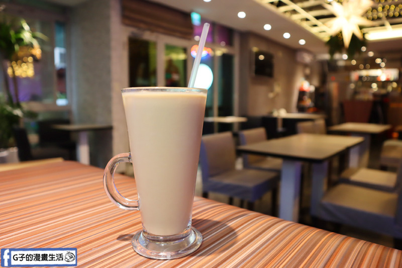 西門早午餐. Bear Junkies/熊飲.大盤子早午餐.美式漢堡.調酒.酒吧.西門美食