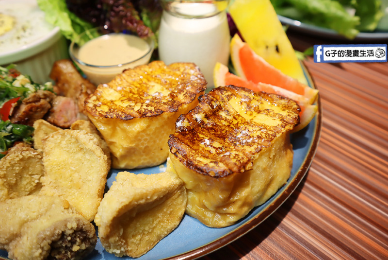 西門早午餐. Bear Junkies/熊飲.大盤子早午餐.美式漢堡.調酒.酒吧.西門美食