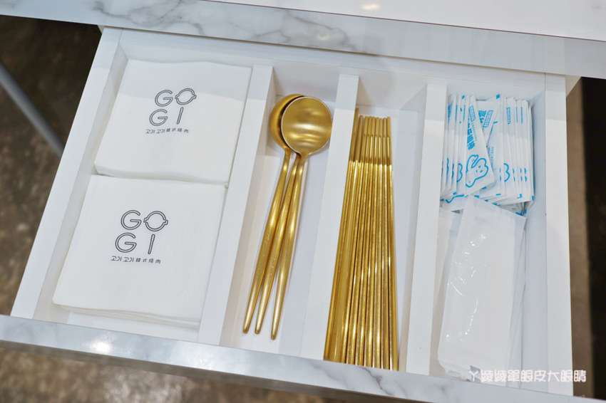 新竹韓式燒肉｜GOGI GOGI韓式燒肉竹北店！比咖啡廳還美的燒烤店！平日午餐399元吃到飽