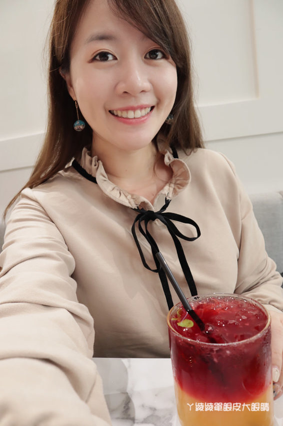 新竹韓式燒肉｜GOGI GOGI韓式燒肉竹北店！比咖啡廳還美的燒烤店！平日午餐399元吃到飽