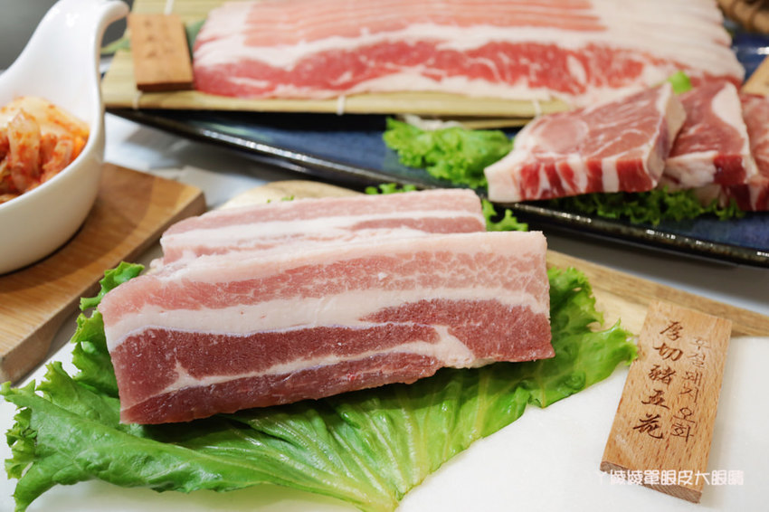 新竹韓式燒肉｜GOGI GOGI韓式燒肉竹北店！比咖啡廳還美的燒烤店！平日午餐399元吃到飽