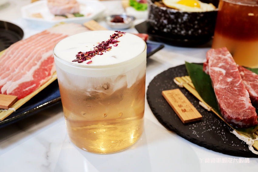 新竹韓式燒肉｜GOGI GOGI韓式燒肉竹北店！比咖啡廳還美的燒烤店！平日午餐399元吃到飽