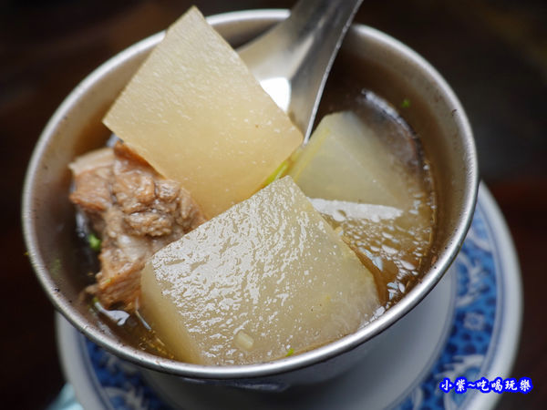 冬瓜排骨酥湯-萬家老街豬腳龍岡店  (1).jpg