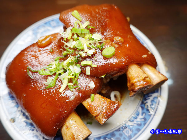 中段腿節單點-萬家老街豬腳龍岡店  (1).jpg