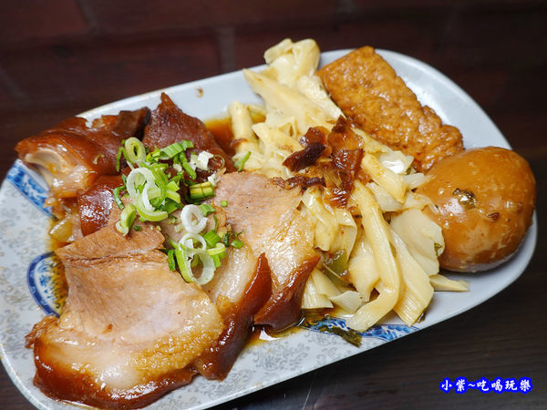 招牌豬腳套餐-萬家老街豬腳龍岡店  (3).jpg