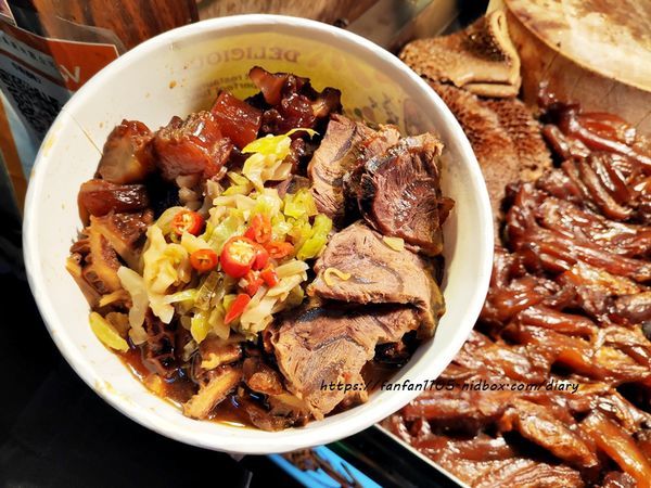 【饒河街美食】撒豆牛滷味 #秘製東坡汁 #牛腱 #牛肚 #牛筋 #限量滷大腸 #饒河創始店 #饒河街必吃 (10).jpg