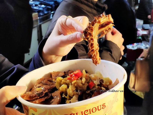 【饒河街美食】撒豆牛滷味 #秘製東坡汁 #牛腱 #牛肚 #牛筋 #限量滷大腸 #饒河創始店 #饒河街必吃 (11).jpg