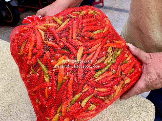 【高雄前金美食】享美味牛肉麵｜台灣第一家牛排炒飯，喜歡吃辣的人不要錯過