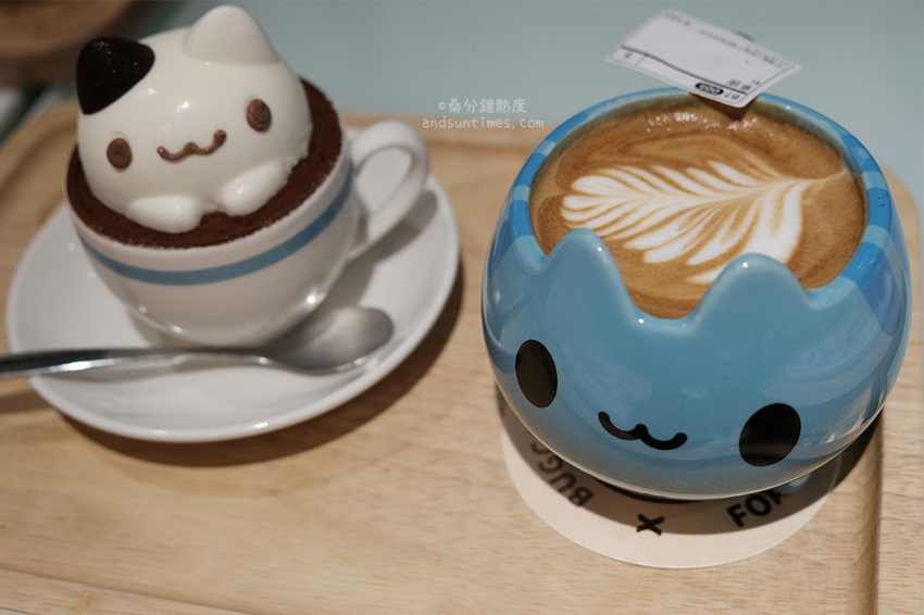 【台中】奶泡貓咖啡|三訪|捕捉草莓季的尾巴,新年快樂吃飽則福 ♡ - 桑分鐘熱度