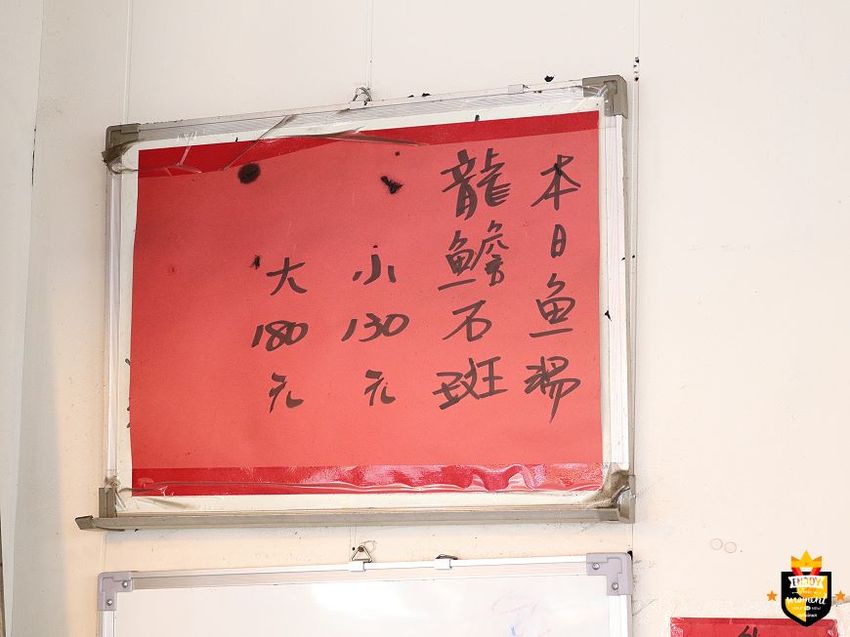 台南海產粥/36年老店/料多實在價格親民/100元吃飽吃滿還有找/老顧客一週吃5次/在地人的早午餐就愛這一味