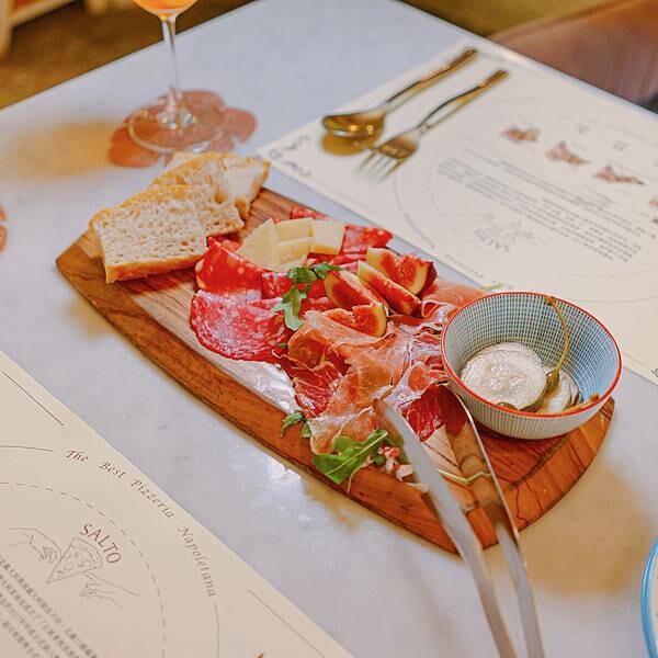 台北 信義區 薩朵披薩餐酒館 永春 8.jpeg