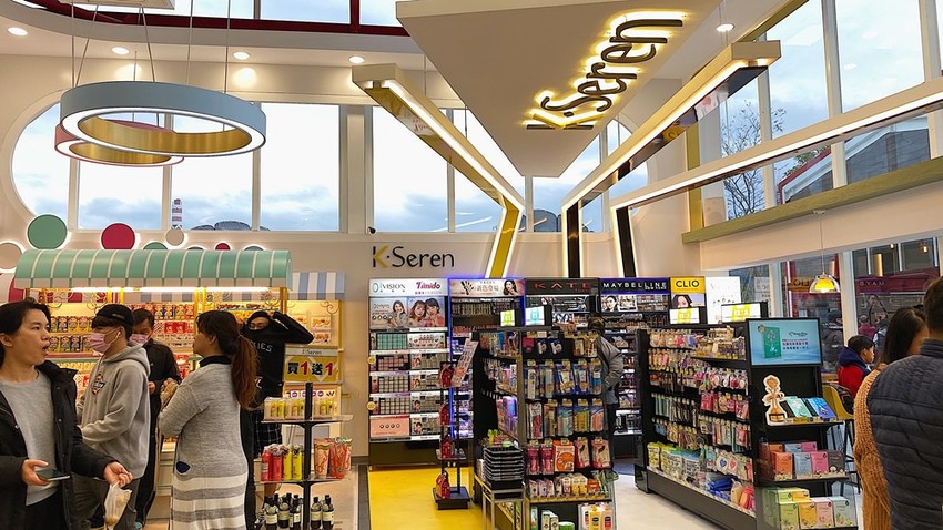 【花蓮遊記】台泥DAKA園區&玻璃屋星巴克┃網美打卡必拍之往來蘇花改時的中途休憩站┃ - / 郭郭的花東走跳生活 /