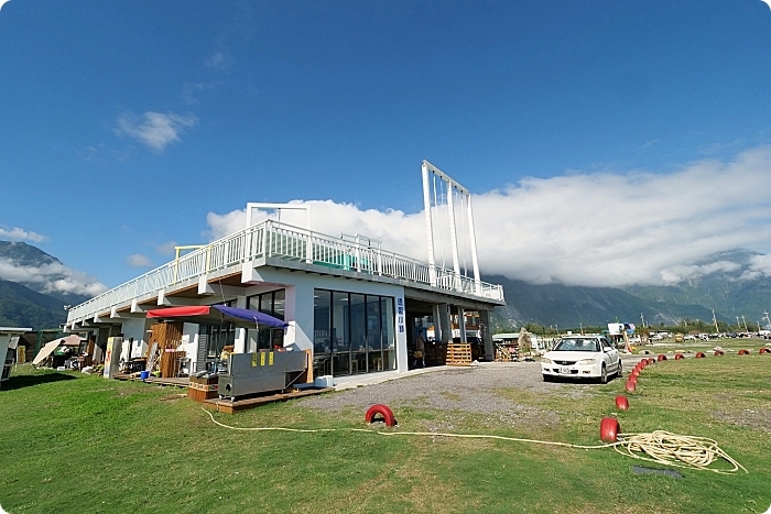 花蓮景點⎪崇德瑩農場。絕美海洋泡泡屋、超大草原放牧餵動物,環湖露營,超棒的免費景點! @捲捲頭 Wonderful 品味。生活