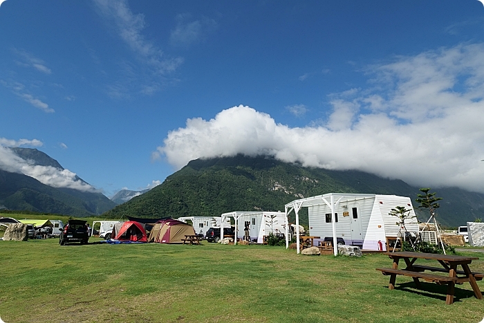 花蓮景點⎪崇德瑩農場。絕美海洋泡泡屋、超大草原放牧餵動物,環湖露營,超棒的免費景點! @捲捲頭 Wonderful 品味。生活