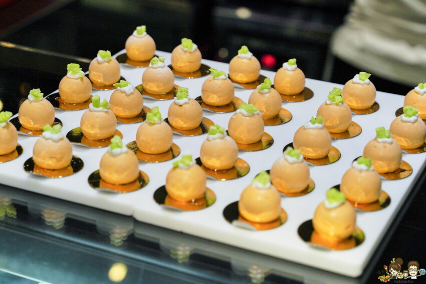 草莓季開跑、被自助餐耽擱的人氣甜點蛋糕，帕里巴黎自助餐Buffet x 高雄吃到飽 - 跟著尼力吃喝玩樂＆親子生活