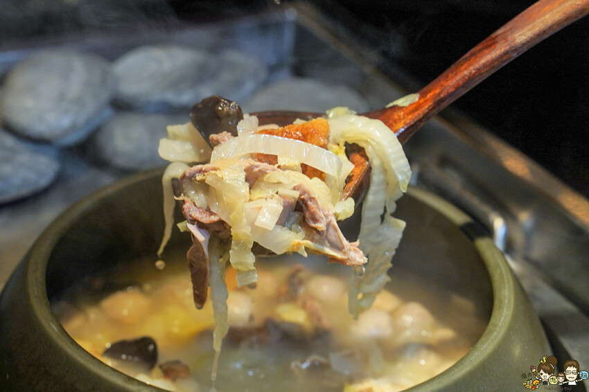 草莓季開跑、被自助餐耽擱的人氣甜點蛋糕，帕里巴黎自助餐Buffet x 高雄吃到飽 - 跟著尼力吃喝玩樂＆親子生活