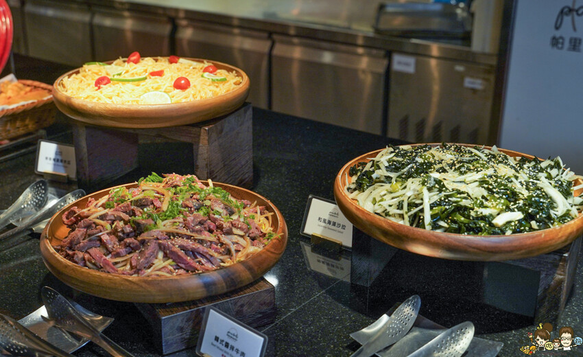 草莓季開跑、被自助餐耽擱的人氣甜點蛋糕，帕里巴黎自助餐Buffet x 高雄吃到飽 - 跟著尼力吃喝玩樂＆親子生活