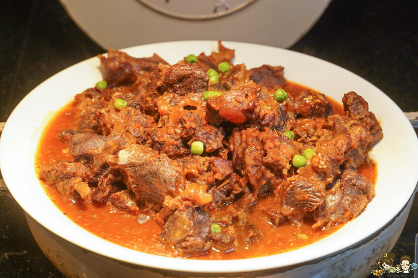 草莓季開跑、被自助餐耽擱的人氣甜點蛋糕，帕里巴黎自助餐Buffet x 高雄吃到飽 - 跟著尼力吃喝玩樂＆親子生活