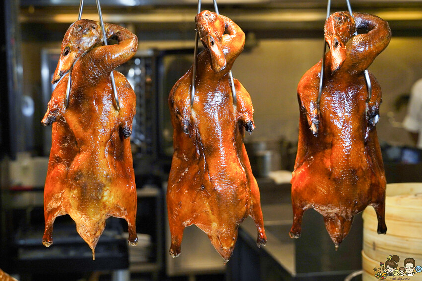 草莓季開跑、被自助餐耽擱的人氣甜點蛋糕，帕里巴黎自助餐Buffet x 高雄吃到飽 - 跟著尼力吃喝玩樂＆親子生活