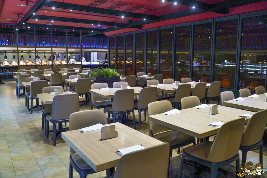 草莓季開跑、被自助餐耽擱的人氣甜點蛋糕，帕里巴黎自助餐Buffet x 高雄吃到飽 - 跟著尼力吃喝玩樂＆親子生活