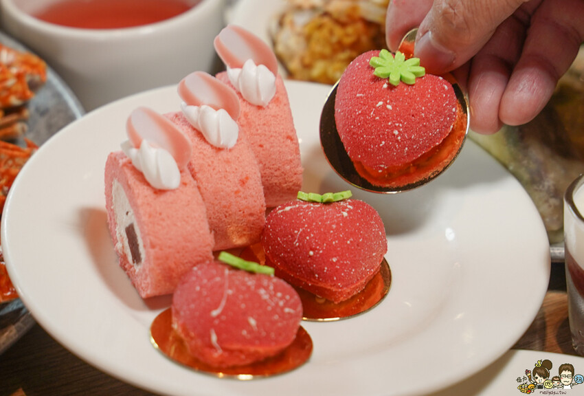 草莓季開跑、被自助餐耽擱的人氣甜點蛋糕，帕里巴黎自助餐Buffet x 高雄吃到飽 - 跟著尼力吃喝玩樂＆親子生活