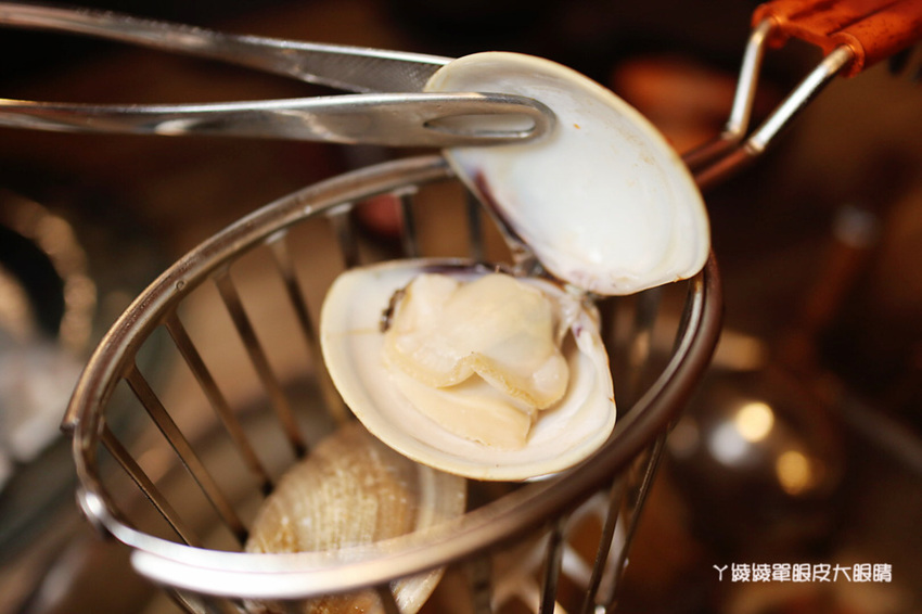 新竹竹北美食推薦非炸不可華興店！新竹火鍋店竟有賣鹽酥雞炸物跟龍蝦雞排，新開幕營業到凌晨