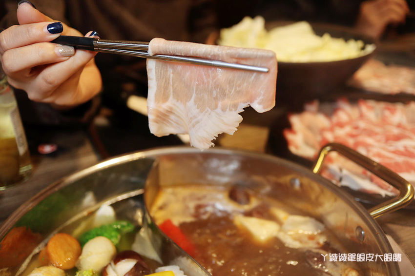 新竹竹北美食推薦非炸不可華興店！新竹火鍋店竟有賣鹽酥雞炸物跟龍蝦雞排，新開幕營業到凌晨