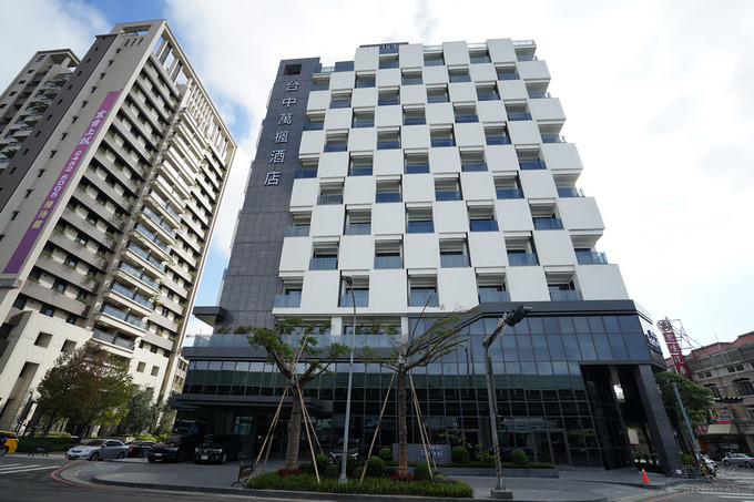 【超品起司烘焙工坊】夢幻草莓季! 初煉草莓披薩，草莓與起司的完美結合，超多草莓甜點飲品與創意~餐點邪惡又幸福的美味｜宜蘭餐廳下午茶｜宜蘭雨天備案｜宜蘭親子景點｜宜蘭辦手禮