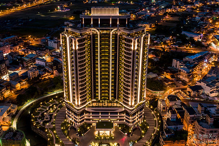 【超品起司烘焙工坊】夢幻草莓季! 初煉草莓披薩，草莓與起司的完美結合，超多草莓甜點飲品與創意~餐點邪惡又幸福的美味｜宜蘭餐廳下午茶｜宜蘭雨天備案｜宜蘭親子景點｜宜蘭辦手禮