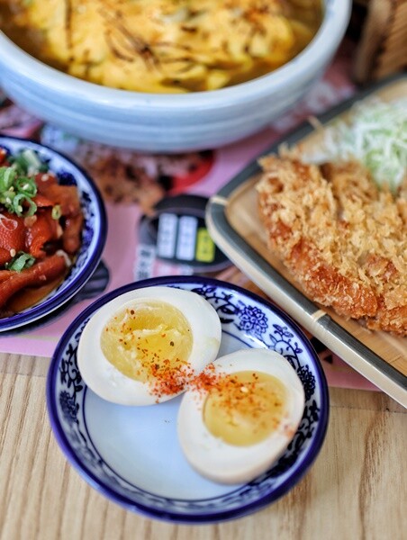 【台中食記】全新夏日菜單推出『小小麥-一中店』台日式風格主餐200有找,雞白湯無限暢飲!