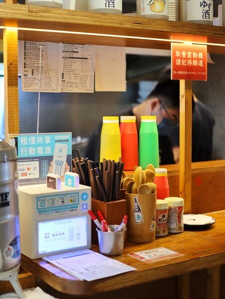 【台中食記】全新夏日菜單推出『小小麥-一中店』台日式風格主餐200有找,雞白湯無限暢飲!