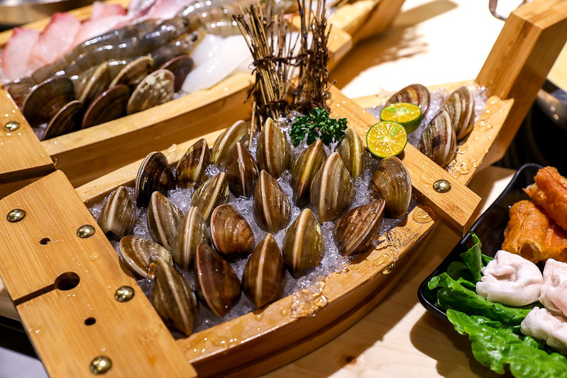 台北宵夜,台北火鍋,台北火鍋宵夜,台北麻辣鍋,川鼎精緻鍋物,川鼎精緻鍋物捷運,川鼎精緻鍋物推薦,川鼎精緻鍋物菜單,川鼎精緻鍋物評價,過年有營業的餐廳 @陳小可的吃喝玩樂