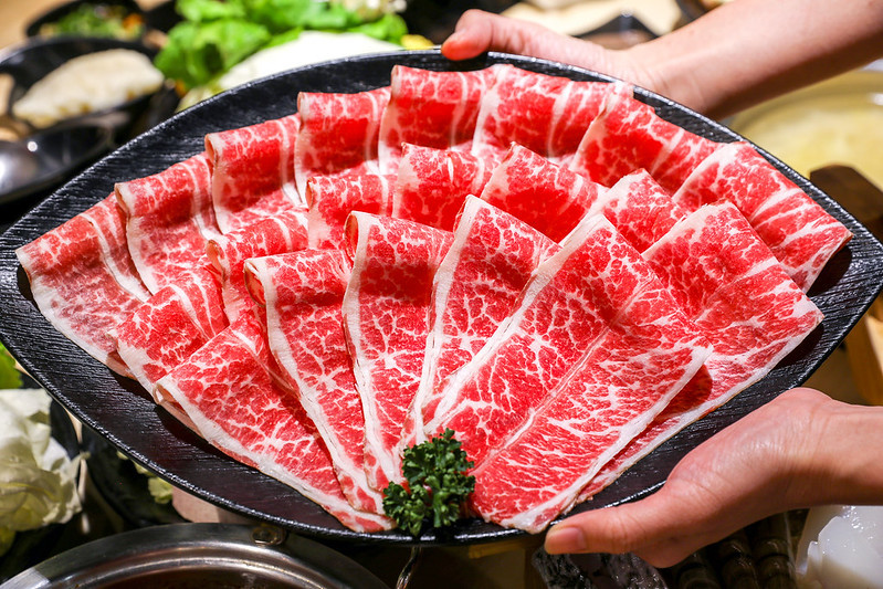 台北宵夜,台北火鍋,台北火鍋宵夜,台北麻辣鍋,川鼎精緻鍋物,川鼎精緻鍋物捷運,川鼎精緻鍋物推薦,川鼎精緻鍋物菜單,川鼎精緻鍋物評價,過年有營業的餐廳 @陳小可的吃喝玩樂