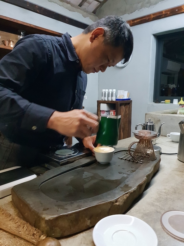 225276.jpg - 【南投.埔里】全台最獨特咖啡店。友善寵物。Coffee Reflections OLD工作室採預約制