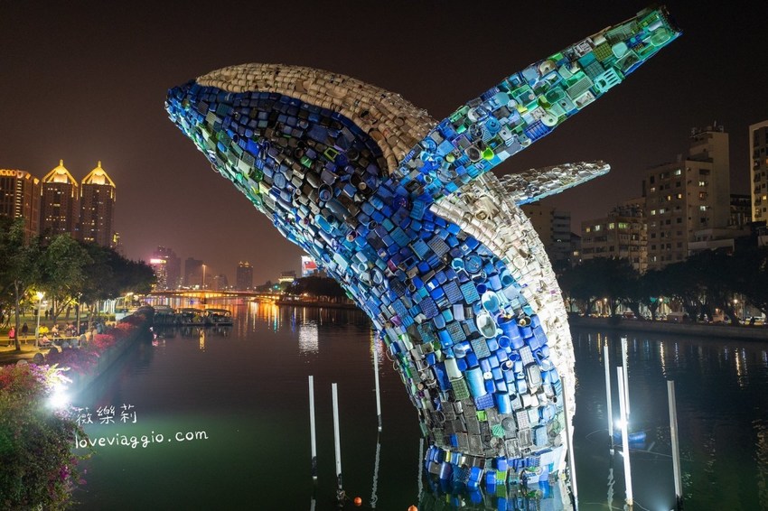 愛之鯨,愛河,愛河燈會,愛河鯨魚,高雄景點,高雄藝術裝置,高雄鯨魚 @薇樂莉 Love Viaggio | 旅行.生活.攝影