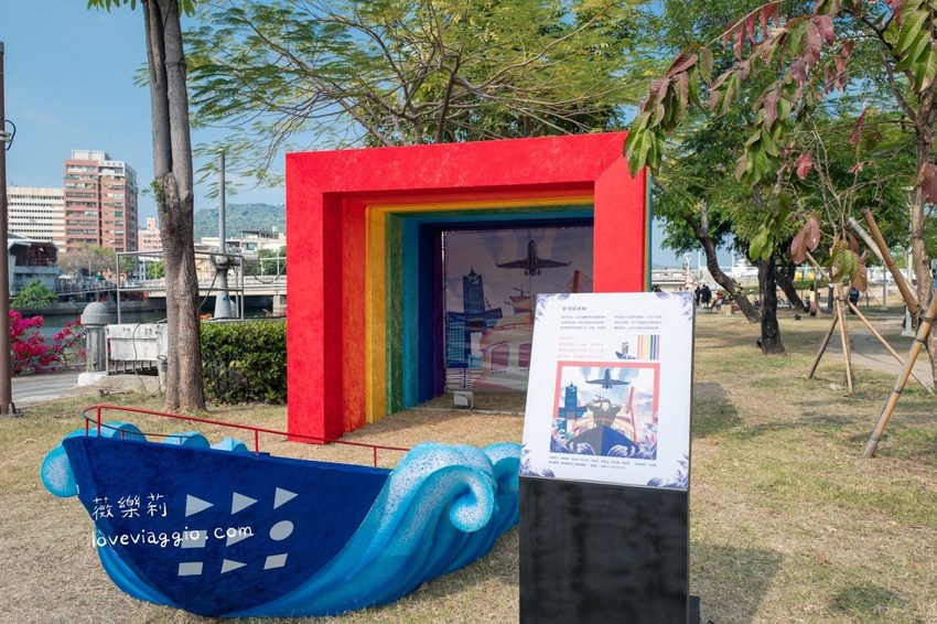 愛之鯨,愛河,愛河燈會,愛河鯨魚,高雄景點,高雄藝術裝置,高雄鯨魚 @薇樂莉 Love Viaggio | 旅行.生活.攝影