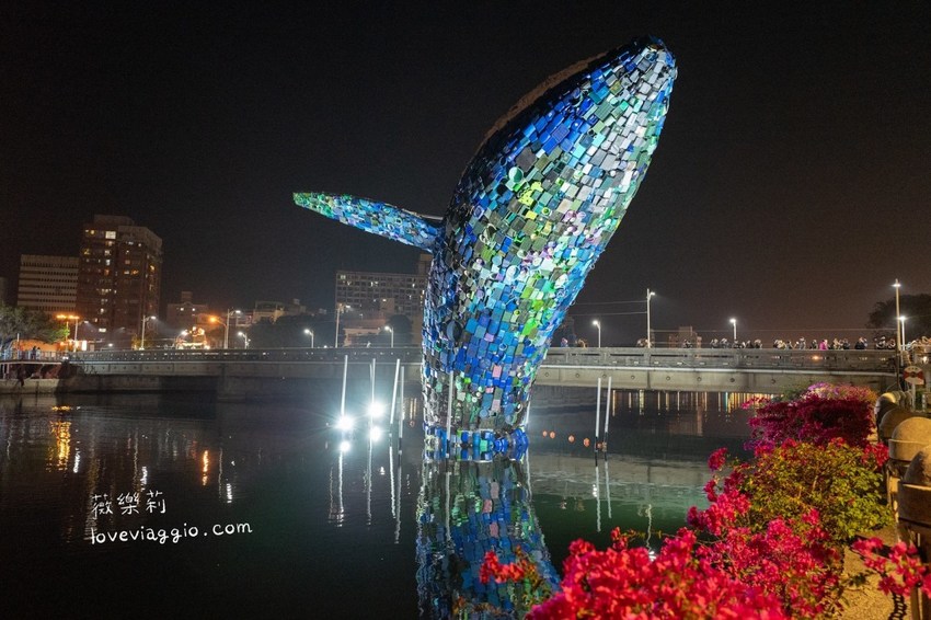 愛之鯨,愛河,愛河燈會,愛河鯨魚,高雄景點,高雄藝術裝置,高雄鯨魚 @薇樂莉 Love Viaggio | 旅行.生活.攝影