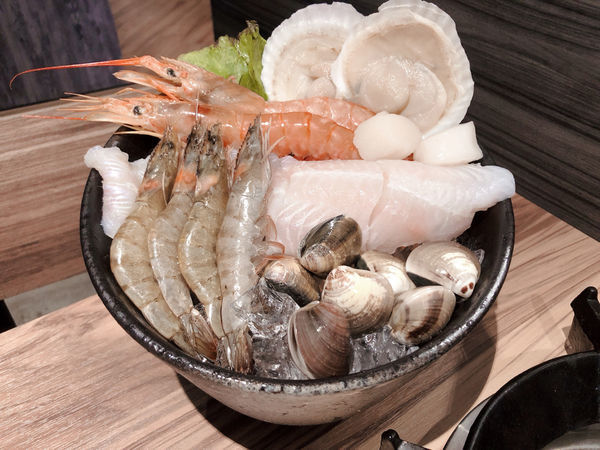 <咕咕咕嚕 日式昆布火鍋 | 韓式銅盤烤肉-大安店>巷弄中的火鍋推薦2020.06.25