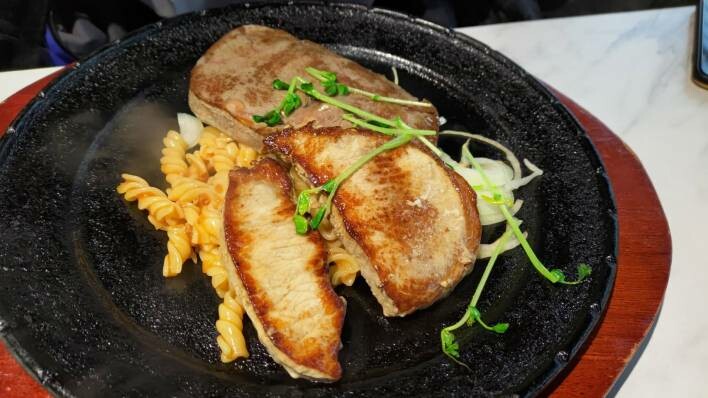 【中和美食】我家牛排中和旗艦店,多達80種熱食、水果、沙拉自助吧吃到飽