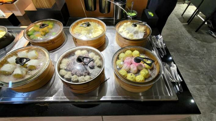 【中和美食】我家牛排中和旗艦店,多達80種熱食、水果、沙拉自助吧吃到飽