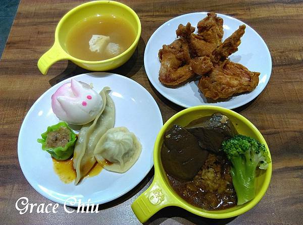 我家牛排新北中和店 平價排餐豐富自助吧吃到飽