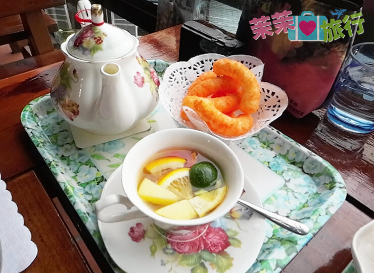 阿妹茶樓．九份老街經典知名茶樓．泡茶喫茶點．賞雲海賞雨景賞黃昏賞夜景