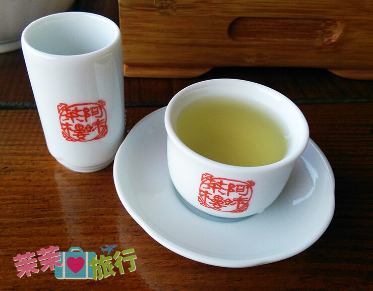 阿妹茶樓．九份老街經典知名茶樓．泡茶喫茶點．賞雲海賞雨景賞黃昏賞夜景